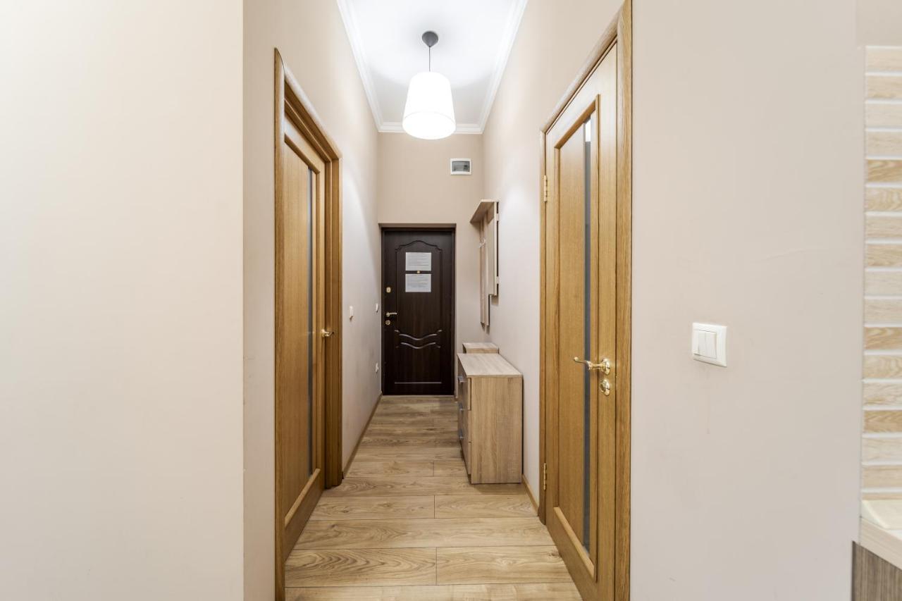 Apartment On Stavropihiiska Street 1 Lviv Kültér fotó