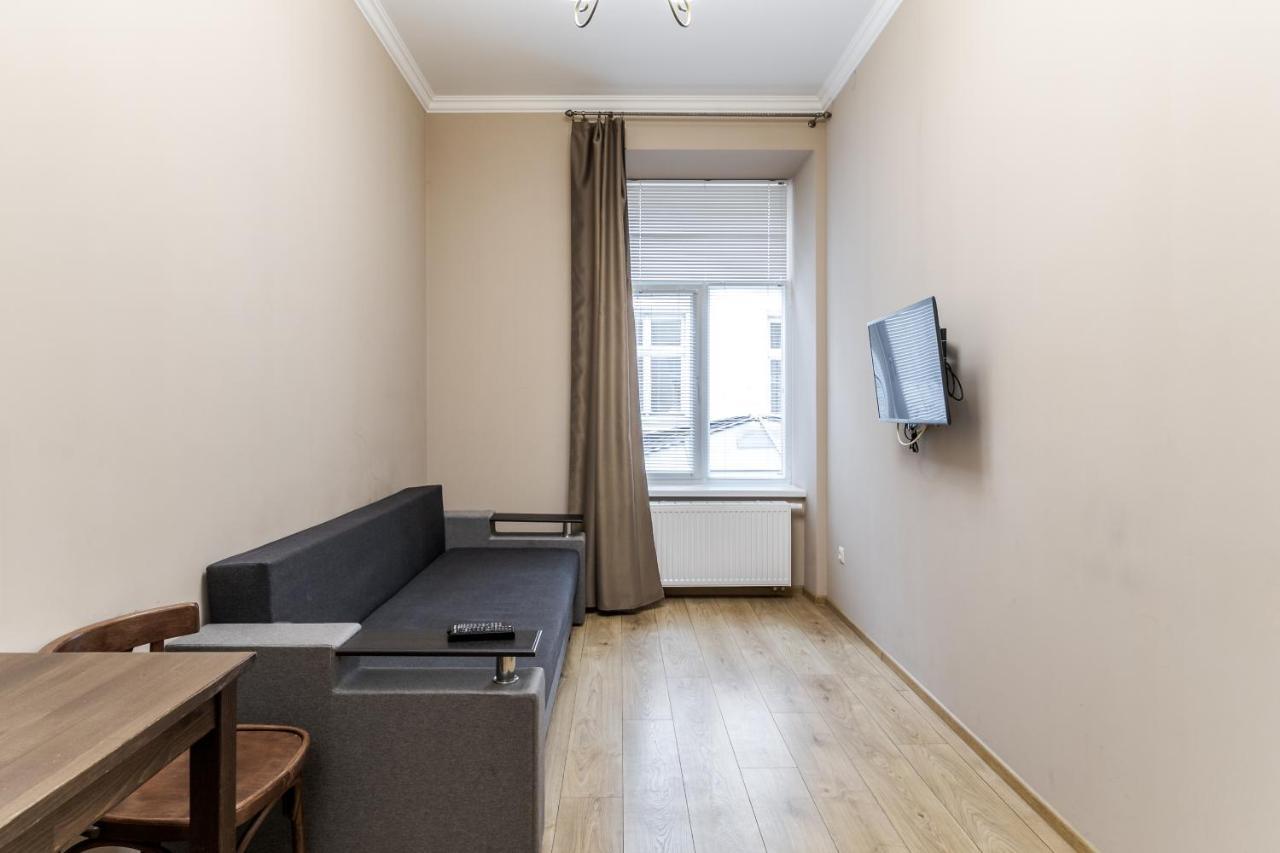 Apartment On Stavropihiiska Street 1 Lviv Kültér fotó