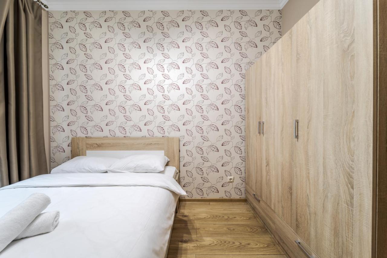 Apartment On Stavropihiiska Street 1 Lviv Kültér fotó